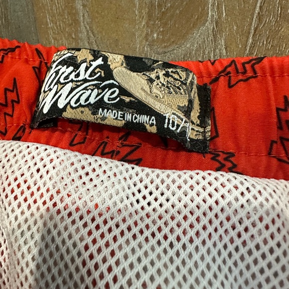 Boys first wave swim trunks - Picture 3 of 3